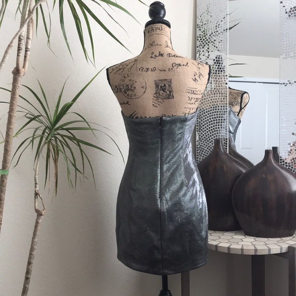 🌺Guess Strapless Dress🌺 - Picture 5 of 5